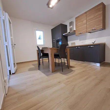 Apartment Casa Tizy Botrugno