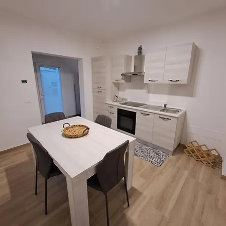 Casa Tizy Apartment Botrugno
